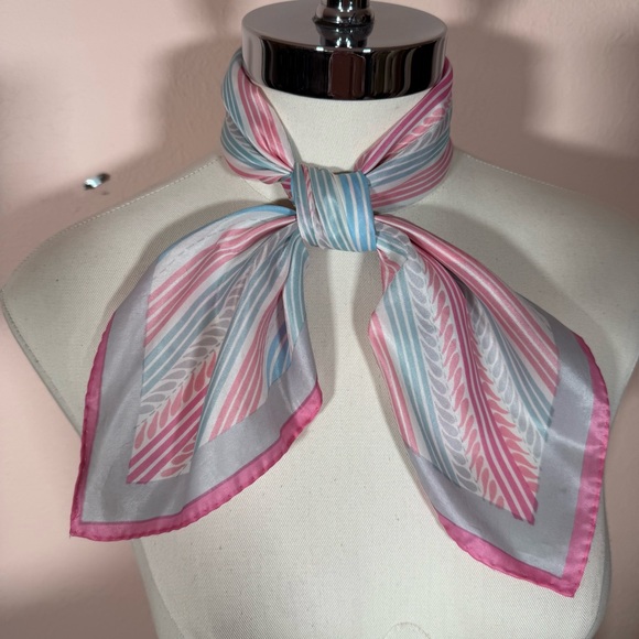 Vintage 1950 1960’s Cotton Candy Pastel Retro Stripe Hand rolled edges Scarf - Picture 16 of 16